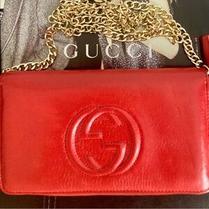 Authentic GUCCI Disco Soho wallet on a chain